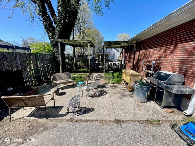 816 Melford Ave 1, Louisville, KY 40217