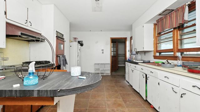 16661 Oak Hill Drive Road, Houston, MO 65483