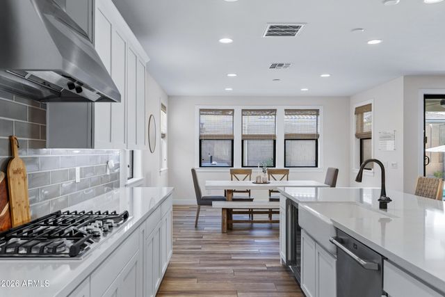9810 E RESISTANCE Avenue, Mesa, AZ 85212