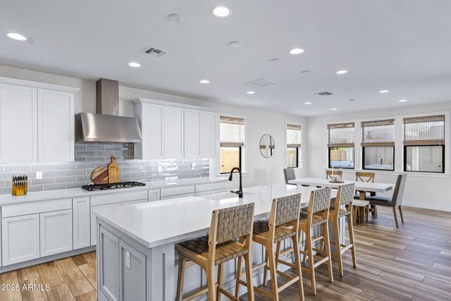 9810 E RESISTANCE Avenue, Mesa, AZ 85212