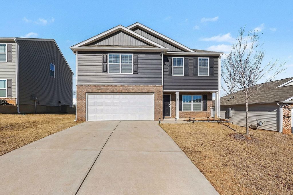 365 Valencia Circle, Wellford, SC 29385
