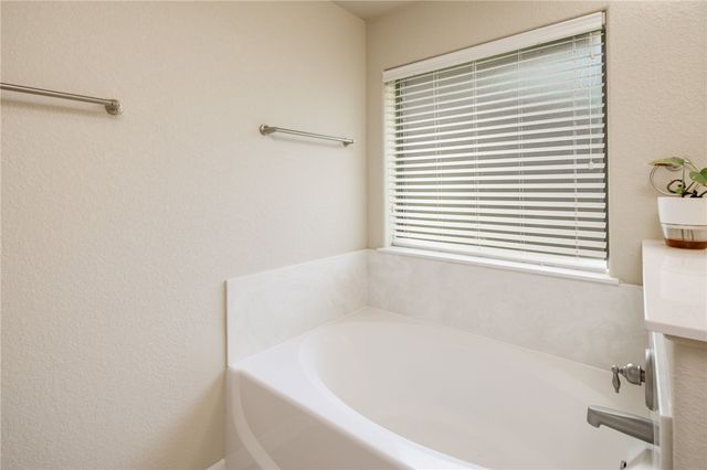 2481 Newark Circle, College Station, TX 77845