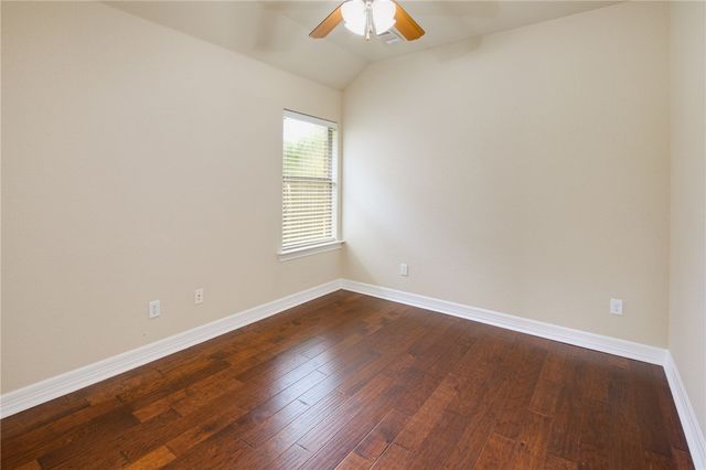 2481 Newark Circle, College Station, TX 77845