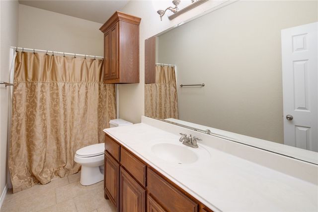 2481 Newark Circle, College Station, TX 77845