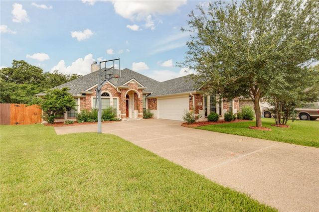 2481 Newark Circle, College Station, TX 77845