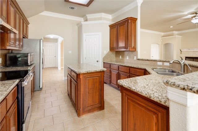 2481 Newark Circle, College Station, TX 77845