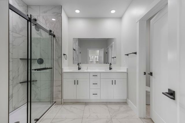 300 Beleshere Dr, Inman, SC 29349