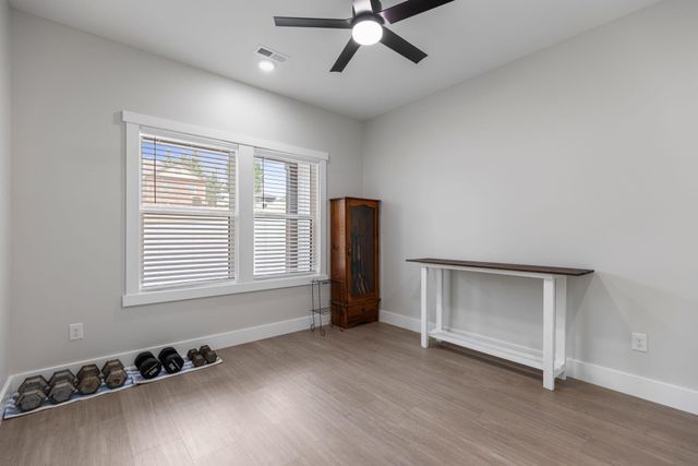 300 Beleshere Dr, Inman, SC 29349