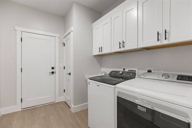 300 Beleshere Dr, Inman, SC 29349