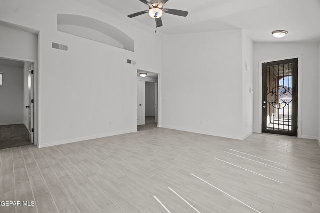 557 Paseo Modesto Drive, El Paso, TX 79928