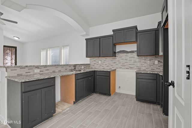 557 Paseo Modesto Drive, El Paso, TX 79928