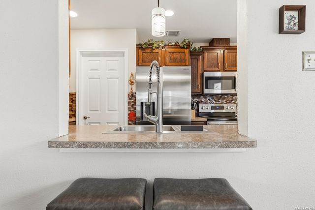 7980 Pepper Trail, San Antonio, TX 78244