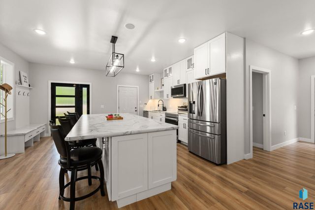 7001 E 26th St Street, Sioux Falls, SD 57110