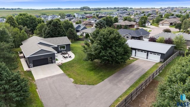 7001 E 26th St Street, Sioux Falls, SD 57110