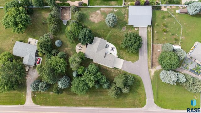 7001 E 26th St Street, Sioux Falls, SD 57110