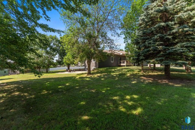 7001 E 26th St Street, Sioux Falls, SD 57110