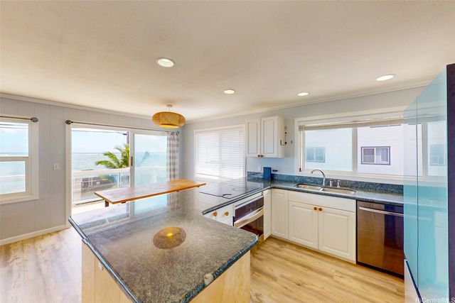 53-898 Kamehameha Highway, Hauula, HI 96717