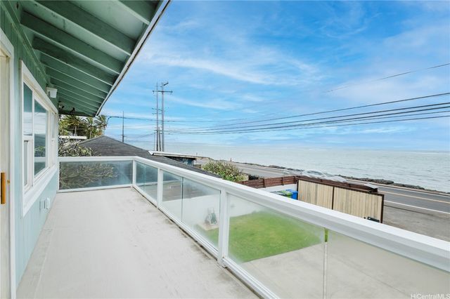 53-898 Kamehameha Highway, Hauula, HI 96717