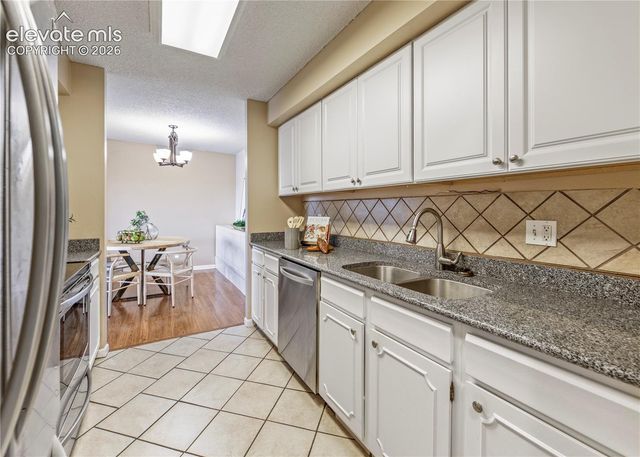 411 Lakewood Circle B712, Colorado Springs, CO 80910