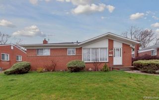 23223 Panama Avenue, Warren, MI 48091