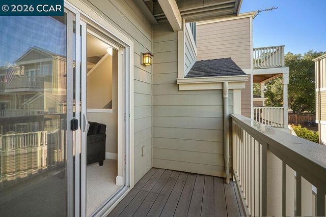 200 Valletta Ln, Pleasanton, CA 94566