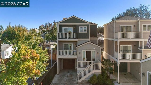 200 Valletta Ln, Pleasanton, CA 94566