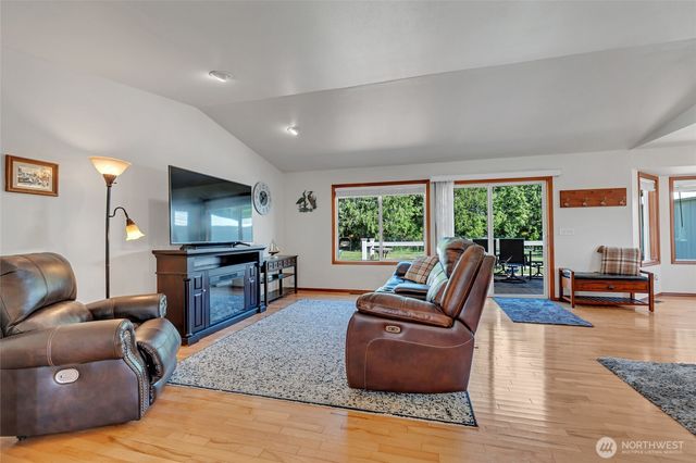 451 Rhododendron Drive, Sequim, WA 98382