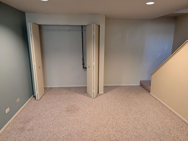843 E Princeton Circle 843, Island Lake, IL 60042