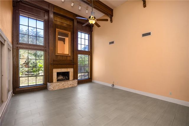 7022 Ashdown Dr, Corpus Christi, TX 78413