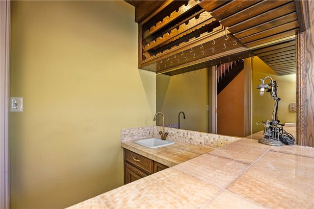 7022 Ashdown Dr, Corpus Christi, TX 78413