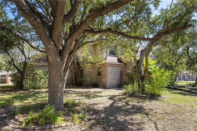 7022 Ashdown Dr, Corpus Christi, TX 78413
