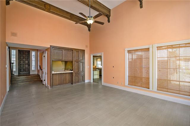 7022 Ashdown Dr, Corpus Christi, TX 78413
