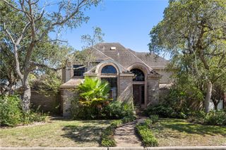 7022 Ashdown Dr, Corpus Christi, TX 78413