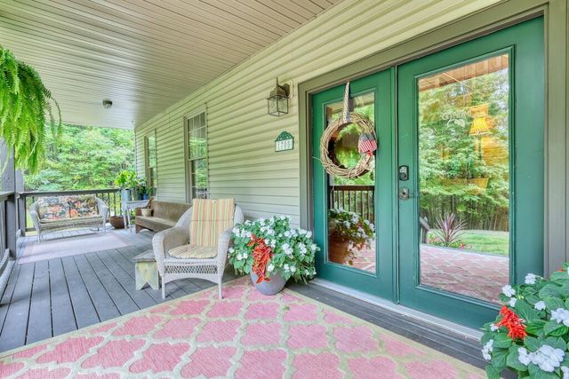 1705 Barberry RD, Floyd, VA 24091