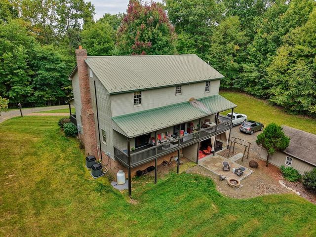 1705 Barberry RD, Floyd, VA 24091