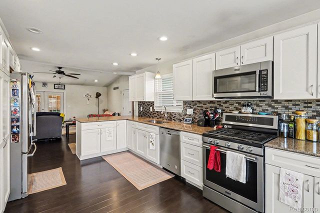 5060 Tahquamenon Trail, Flushing Charter Township, MI 48433