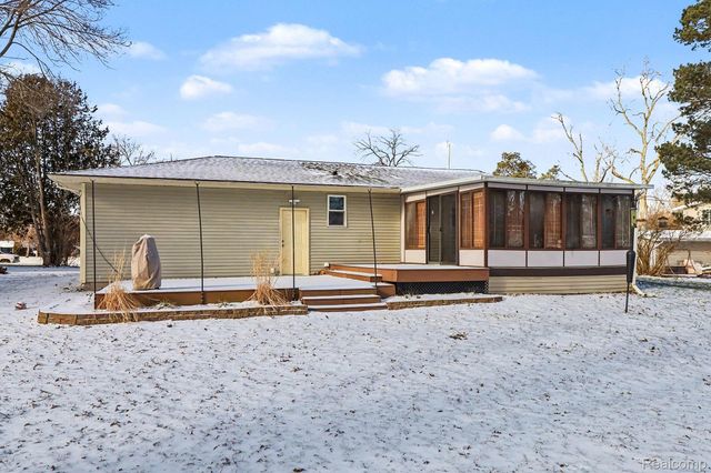 5060 Tahquamenon Trail, Flushing Charter Township, MI 48433