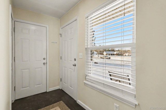 5060 Tahquamenon Trail, Flushing Charter Township, MI 48433