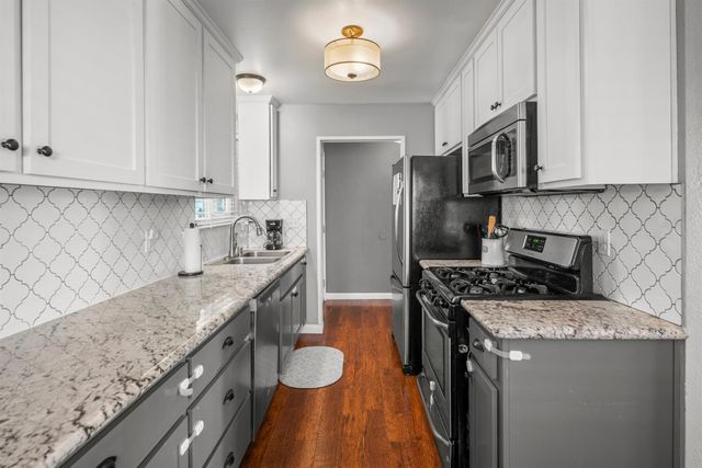 7813 Spring Valley Ave, Citrus Heights, CA 95610