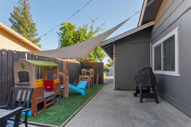 7813 Spring Valley Ave, Citrus Heights, CA 95610