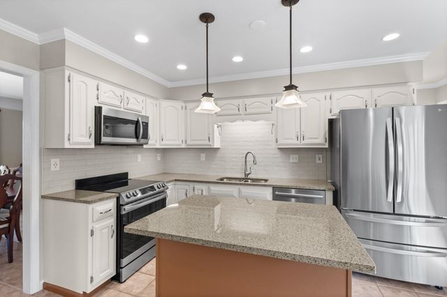 7801 KILLDEER LN, Memphis, TN 38016