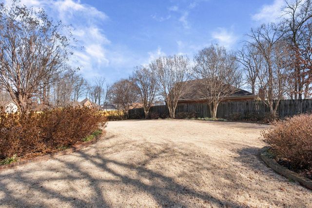 7801 KILLDEER LN, Memphis, TN 38016