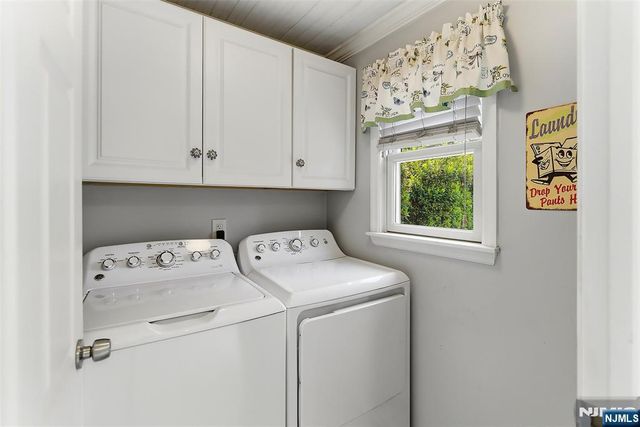 31 Martin Terrace, Hackensack, NJ 07601