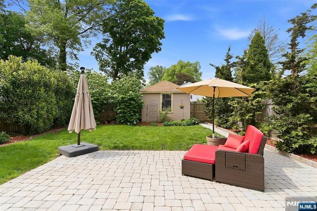 31 Martin Terrace, Hackensack, NJ 07601