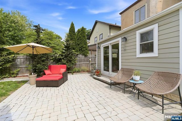 31 Martin Terrace, Hackensack, NJ 07601