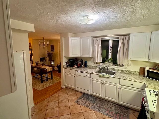 20 Gibbon St 1, Marlborough, MA 01752