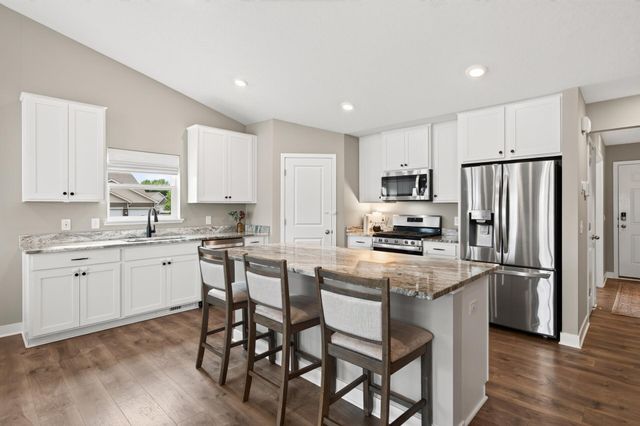 6199 Jasmine Bay S, Cottage Grove, MN 55016