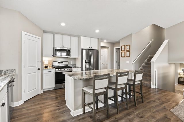 6199 Jasmine Bay S, Cottage Grove, MN 55016