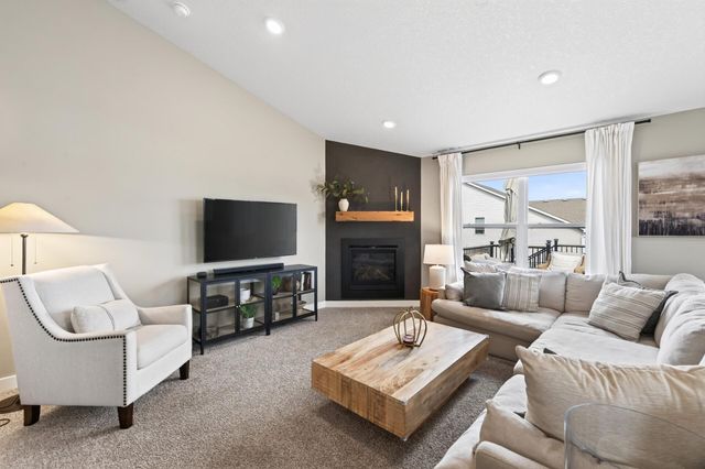 6199 Jasmine Bay S, Cottage Grove, MN 55016