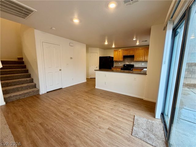 5313 Hollyridge Street, North Las Vegas, NV 89081